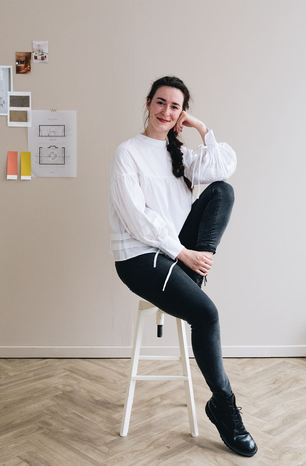 Photographie de Aude Lemaître : portrait de Raphaelle Maloux, designer retail au Studio Raphaelle